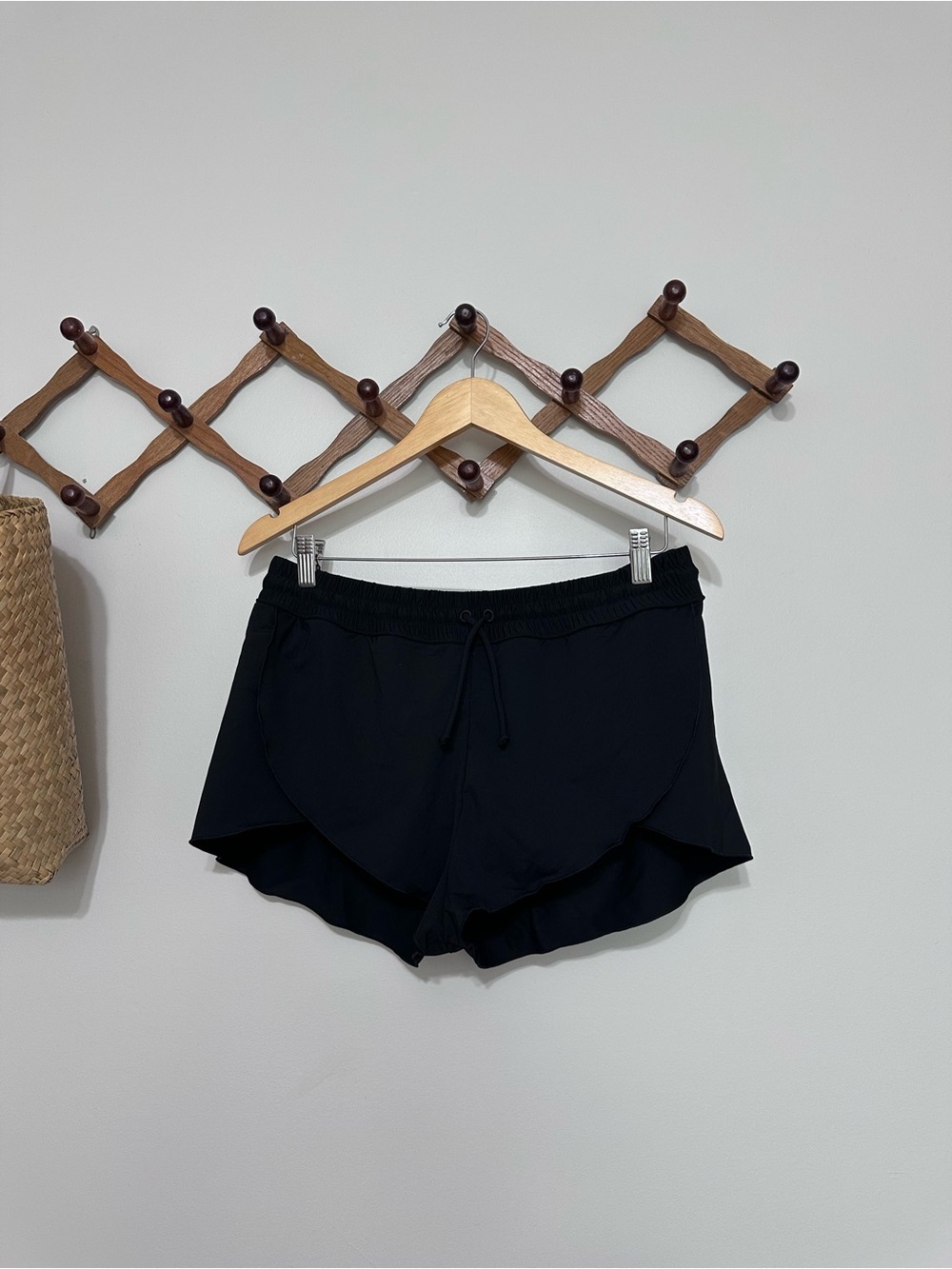 Athleta Black Layered Scallop Hem Athletic Shorts